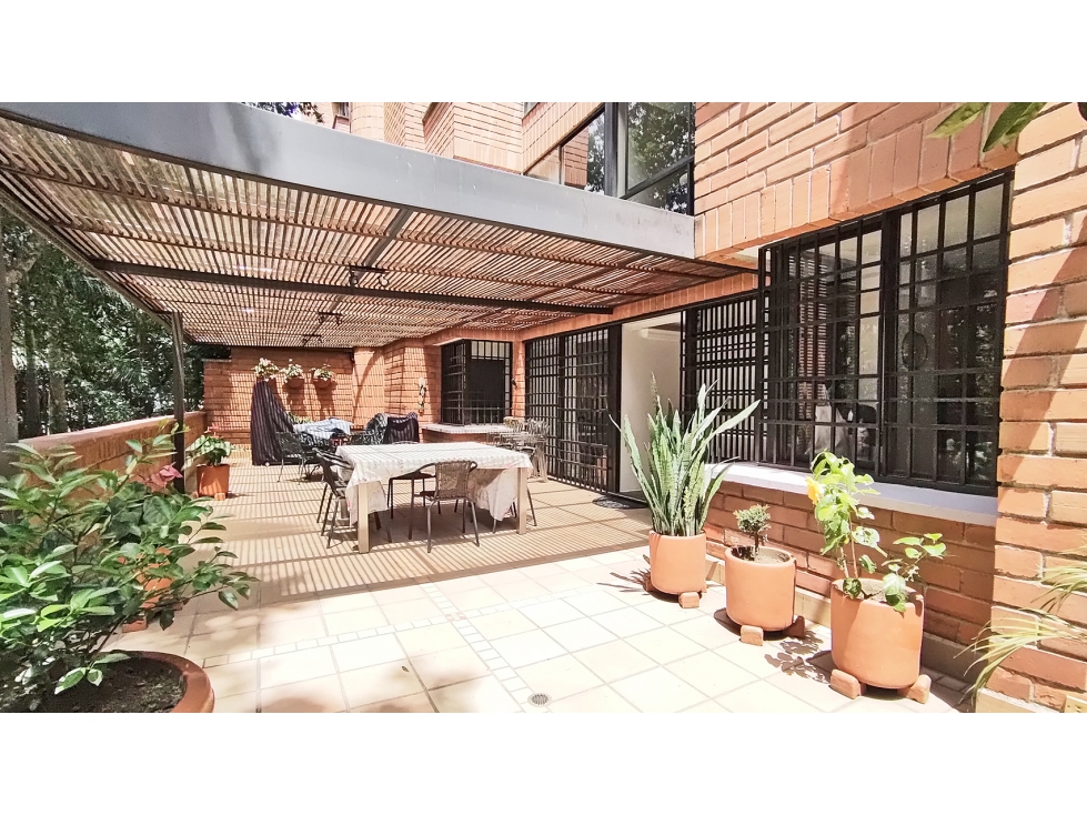 Apartamento en venta en El Poblado, Medellín 2