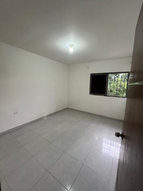 Apartamento de 2 alcobas en venta en Patios Centro, Los Patios, 32 m² · foto 5 de 8