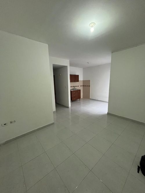 Apartamento de 2 alcobas en venta en Patios Centro, Los Patios, 32 m² · foto 6 de 8