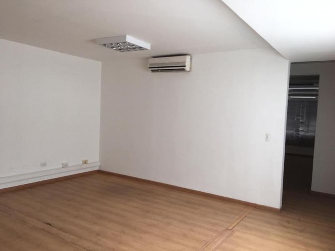 Oficina en arriendo en Santa Monica, Cali, 200 m² · foto 23 de 24
