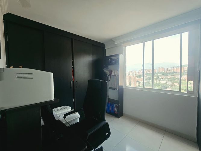 Apartamento de 3 alcobas en venta en Belén, Medellín, 58 m² · foto 13 de 18