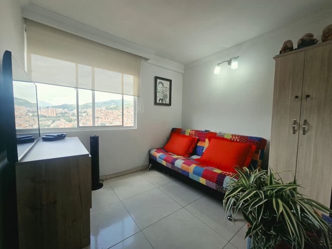 Apartamento de 3 alcobas en venta en Belén, Medellín, 58 m² · foto 9 de 18