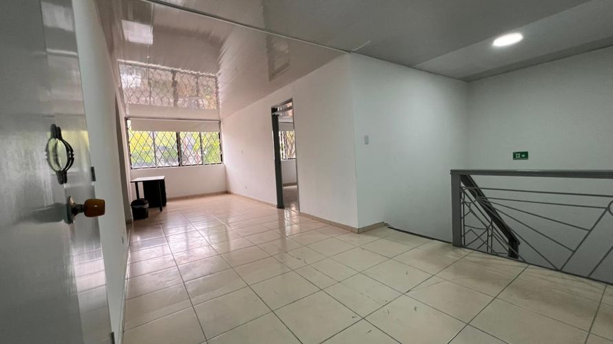 Oficina en venta en San Vicente, Cali, 414 m² · foto 13 de 20