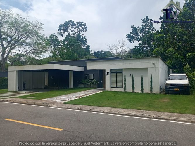 Casa de 4 alcobas en venta en Ruitoque Bajo, Floridablanca, 1340 m² · foto 3 de 18
