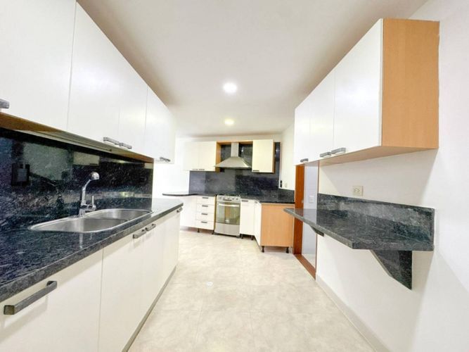 Apartamento de 4 alcobas en venta en Cabecera Del Llano, Bucaramanga, 175 m² · foto 7 de 24
