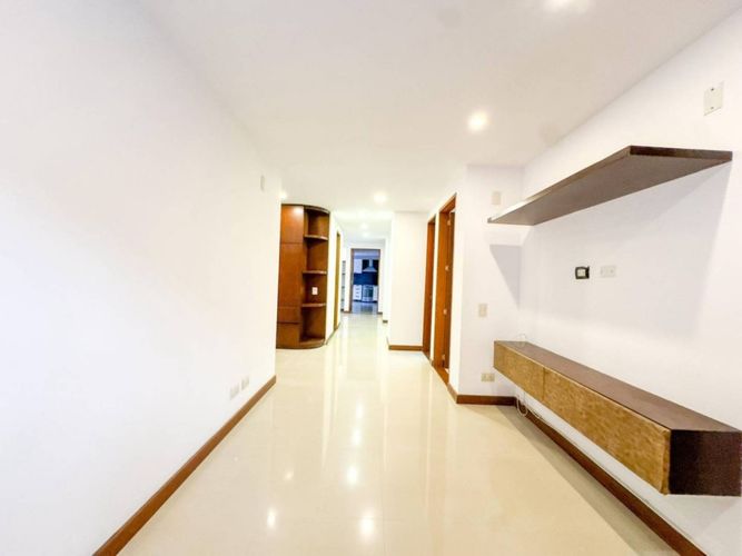 Apartamento de 4 alcobas en venta en Cabecera Del Llano, Bucaramanga, 175 m² · foto 8 de 24
