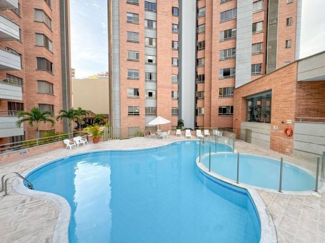 Apartamento de 4 alcobas en venta en Cabecera Del Llano, Bucaramanga, 175 m² · foto 23 de 24