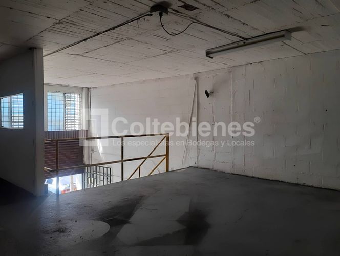Bodega en arriendo en El Carmelo, Itagüí, 90 m² · foto 5 de 8