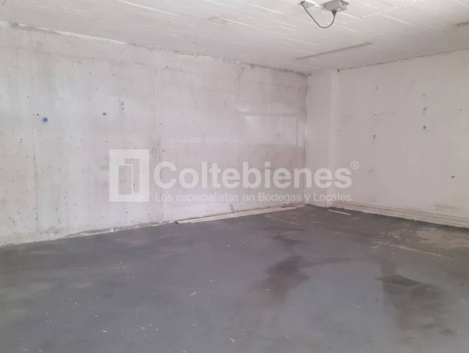 Bodega en arriendo en El Carmelo, Itagüí, 90 m² · foto 6 de 8