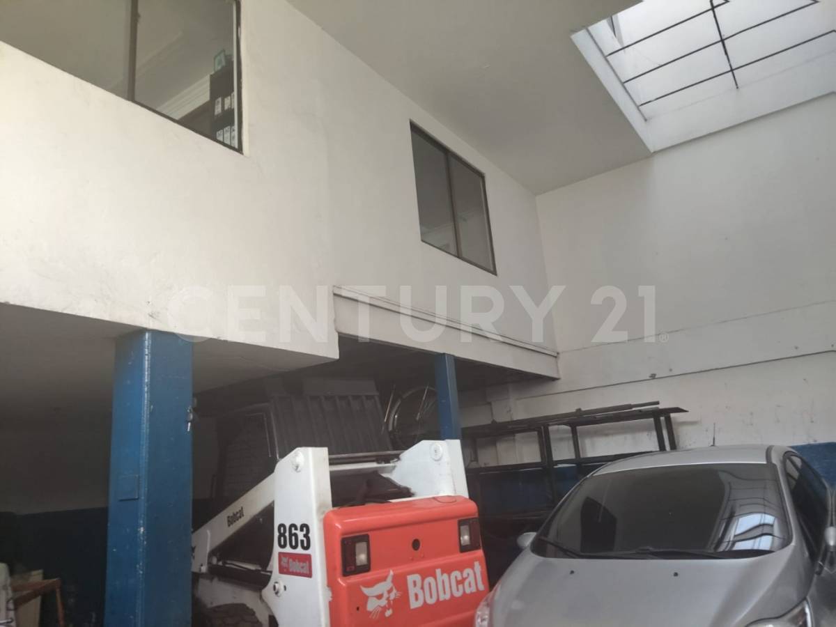 Casa en venta en San Fernando Occidental, Bogotá · foto 3 de 19