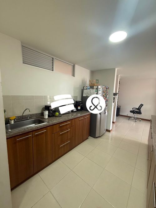 Apartamento de 2 alcobas en venta en Rionegro, 73 m² · foto 4 de 12