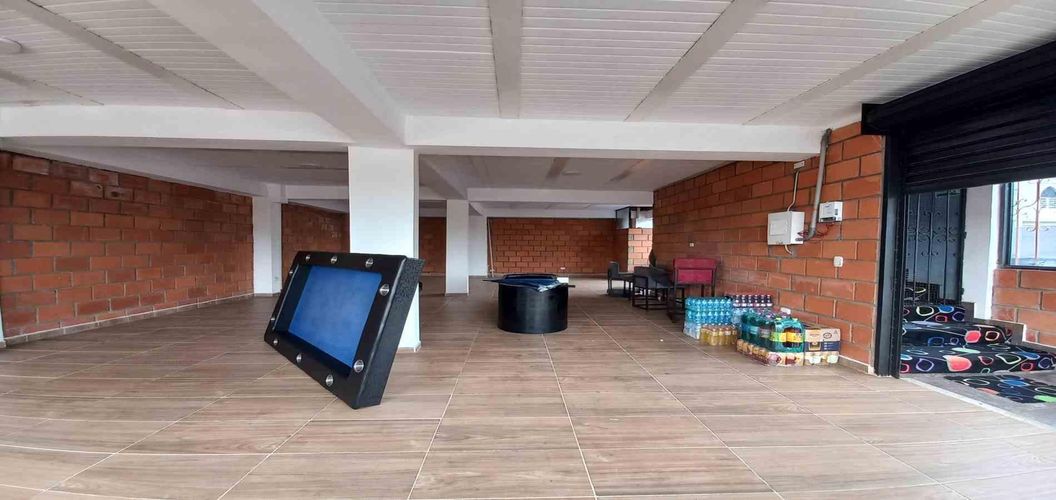 Local en arriendo en Olaya Herrera, Pereira, 90 m² · foto 2 de 15