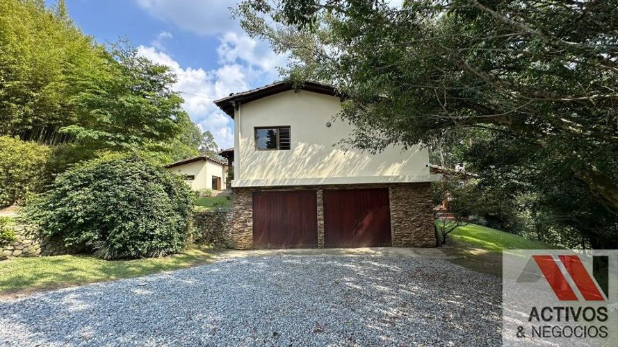 Casa de 5 alcobas en venta en La Tablaza, La Estrella · foto 2 de 24