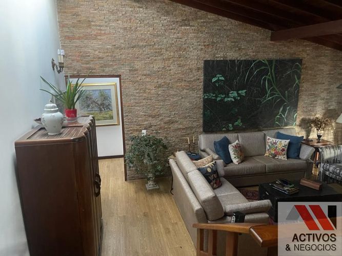 Casa de 5 alcobas en venta en La Tablaza, La Estrella · foto 10 de 24