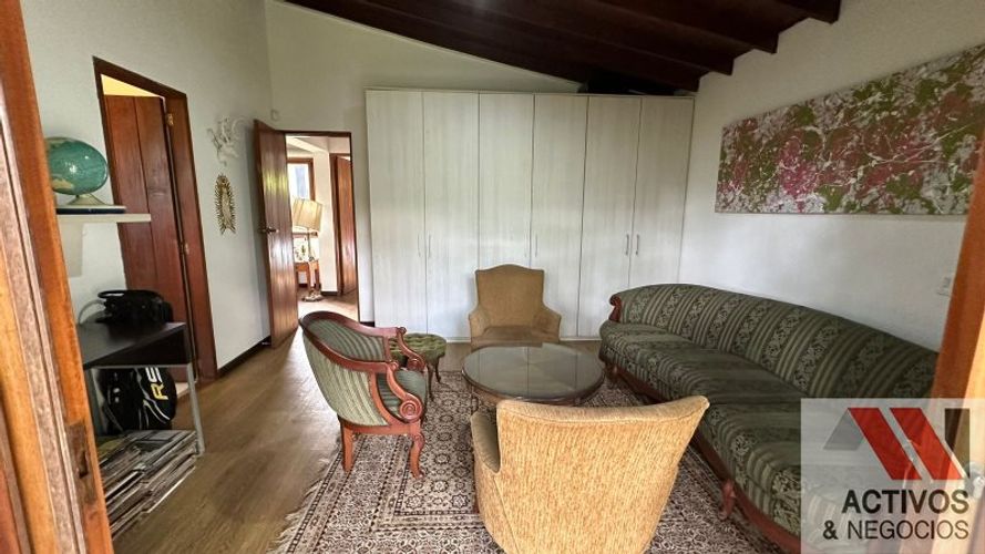 Casa de 5 alcobas en venta en La Tablaza, La Estrella · foto 16 de 24