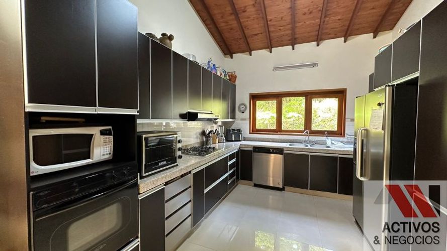 Casa de 5 alcobas en venta en La Tablaza, La Estrella · foto 23 de 24