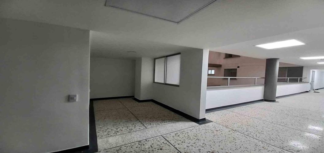 Consultorio en arriendo en Sector Plaza De Bolivar, Pereira, 420 m² · foto 3 de 19