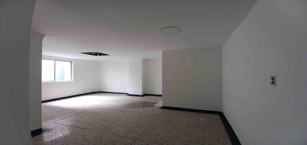 Consultorio en arriendo en Sector Plaza De Bolivar, Pereira, 420 m² · foto 10 de 19