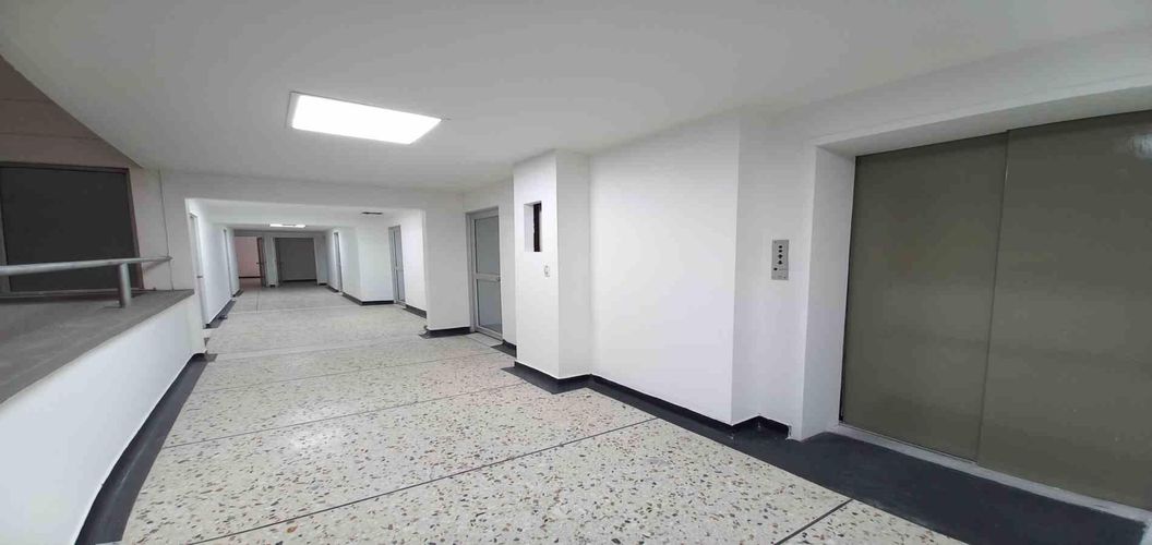 Consultorio en arriendo en Sector Plaza De Bolivar, Pereira, 420 m² · foto 17 de 19