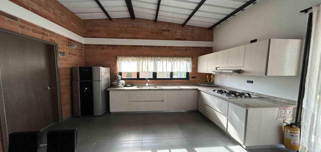 Casa de 13 alcobas en venta en Combia Baja, Pereira, 1400 m² · foto 18 de 24