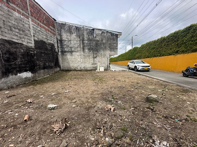 Lote en venta en Pinares, Armenia · foto 4 de 9