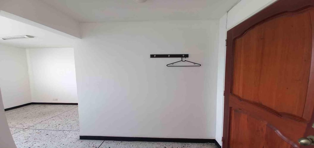 Consultorio en venta en Sector Plaza De Bolivar, Pereira, 19 m² · foto 2 de 11
