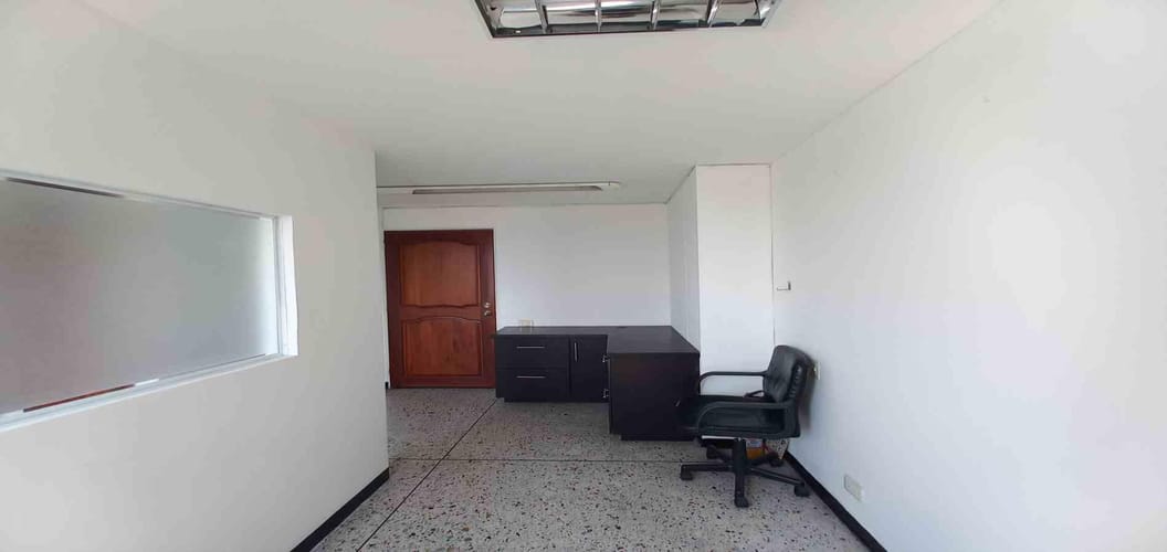 Consultorio en venta en Sector Plaza De Bolivar, Pereira, 19 m² · foto 5 de 11