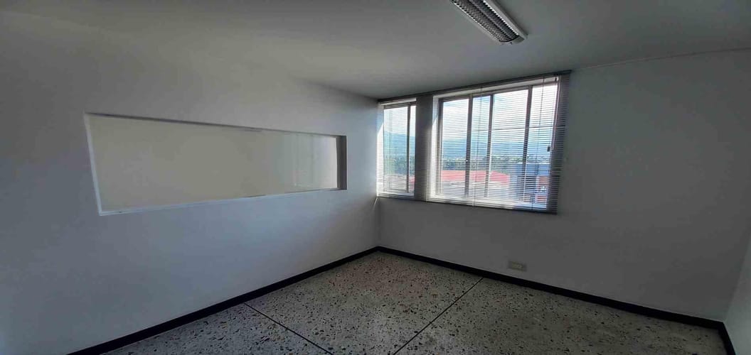 Consultorio en venta en Sector Plaza De Bolivar, Pereira, 19 m² · foto 6 de 11