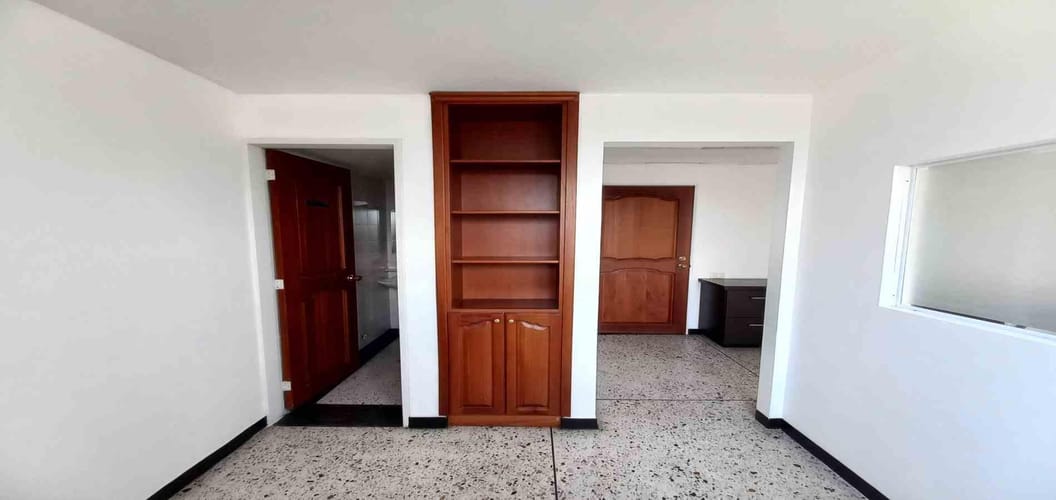 Consultorio en venta en Sector Plaza De Bolivar, Pereira, 19 m² · foto 8 de 11