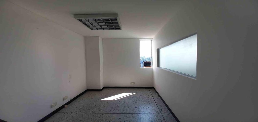 Consultorio en venta en Sector Plaza De Bolivar, Pereira, 19 m² · foto 9 de 11