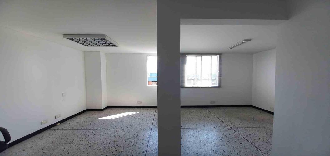 Consultorio en venta en Sector Plaza De Bolivar, Pereira, 19 m² · foto 10 de 11