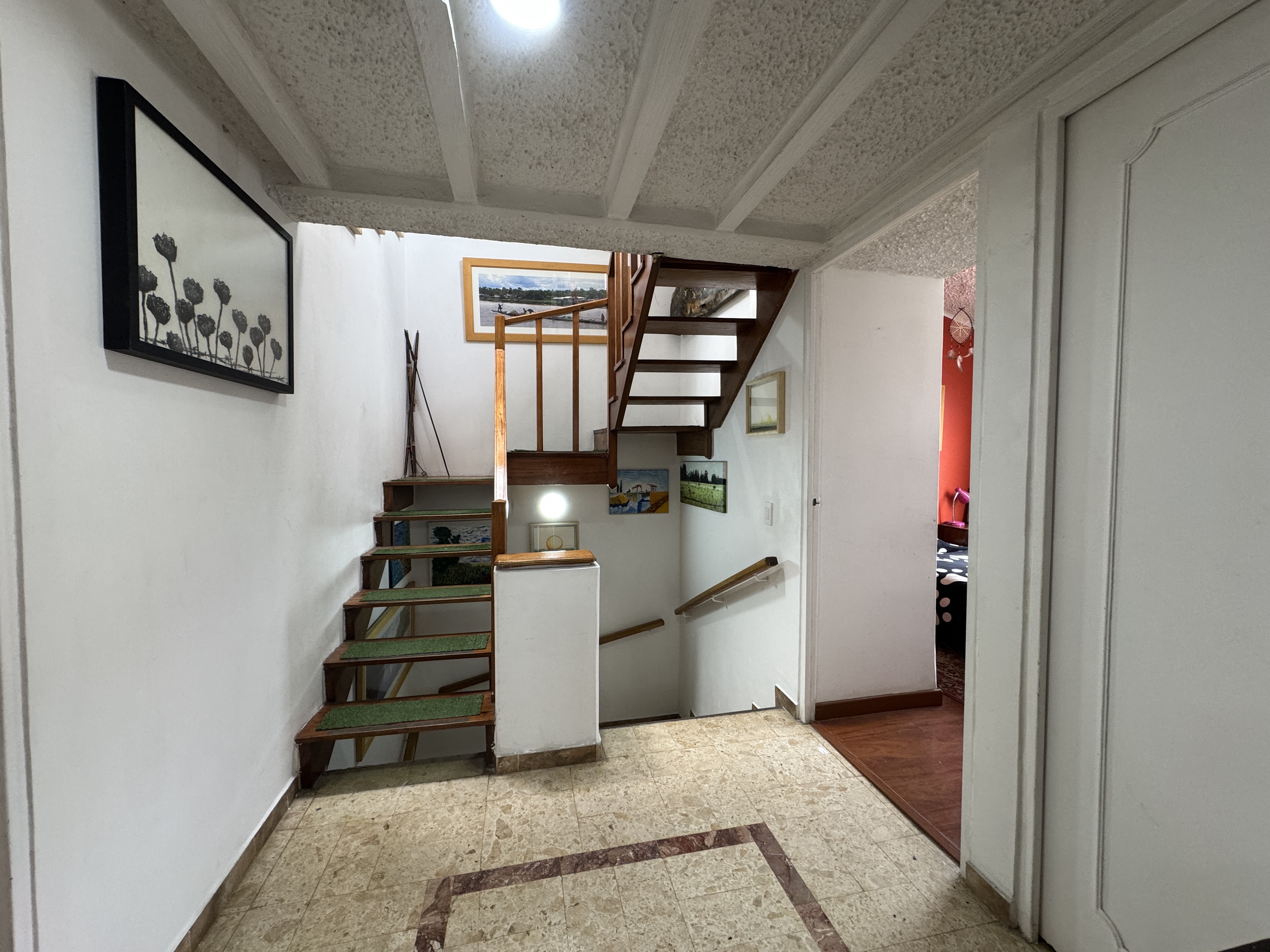 Casa en venta en Barrios Unidos, Bogotá · foto 3 de 9