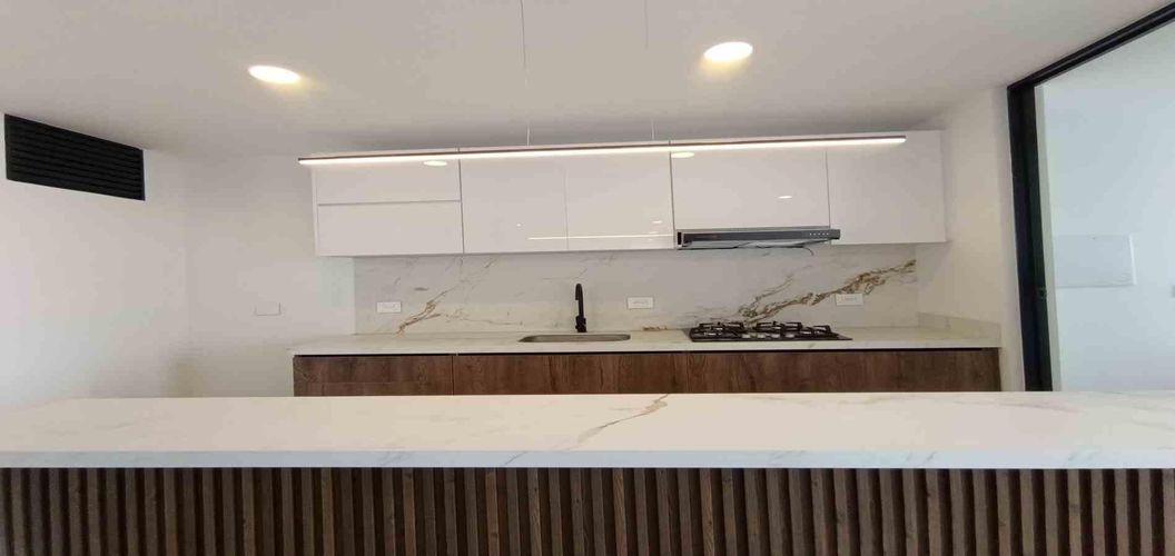 Apartamento de 3 alcobas en venta en El Campin, Manizales, 91 m² · foto 3 de 24