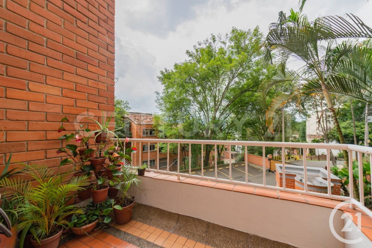 Apartamento en venta en El Poblado, Medellín 4