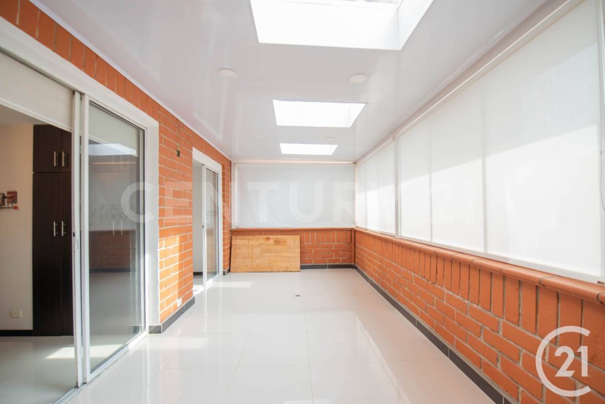Apartamento en venta en El Poblado, Medellín 5