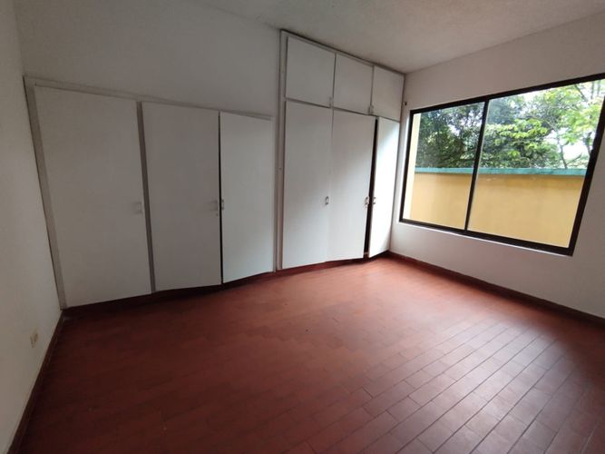 Edificio en arriendo en Cuarto De Legua - Guadalupe, Cali, 11 m² · foto 7 de 24