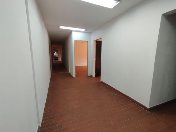 Edificio en arriendo en Cuarto De Legua - Guadalupe, Cali, 11 m² · foto 15 de 24