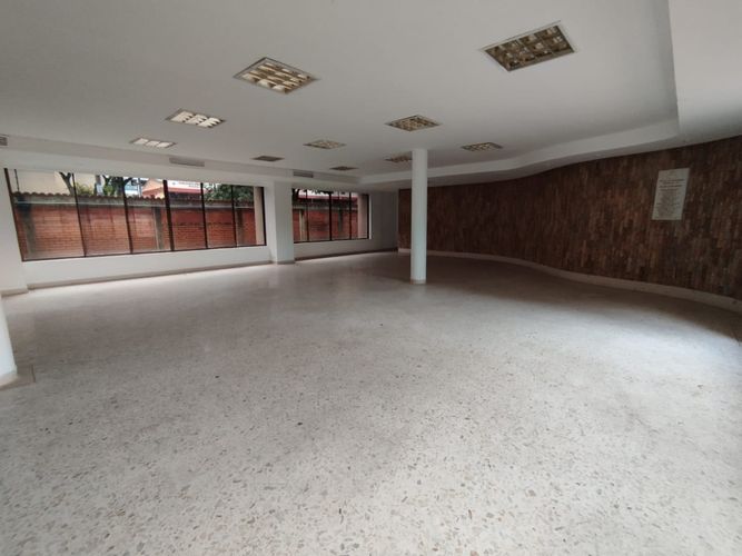 Edificio en arriendo en Cuarto De Legua - Guadalupe, Cali, 11 m² · foto 20 de 24
