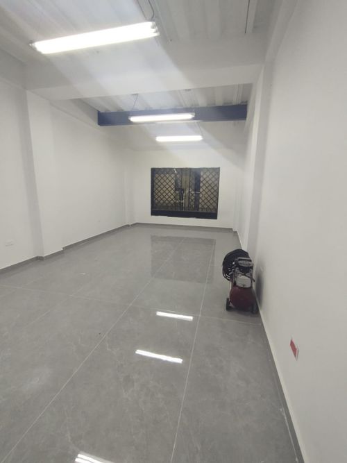 Local en arriendo en La Flora, Cali, 300 m² · foto 13 de 14