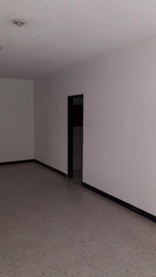 Local en arriendo en Pance, Cali, 33 m² · foto 7 de 14