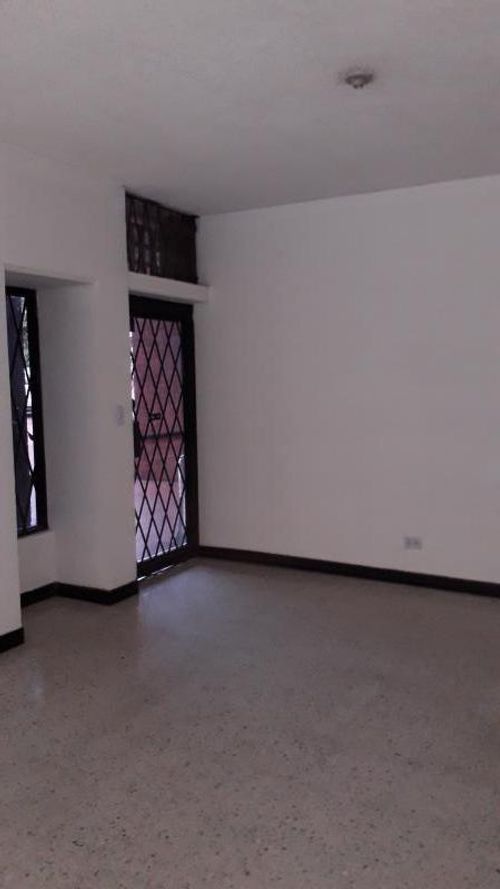 Local en arriendo en Pance, Cali, 33 m² · foto 13 de 14