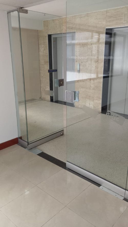 Oficina en arriendo en San Pedro, Cali, 343 m² · foto 3 de 17