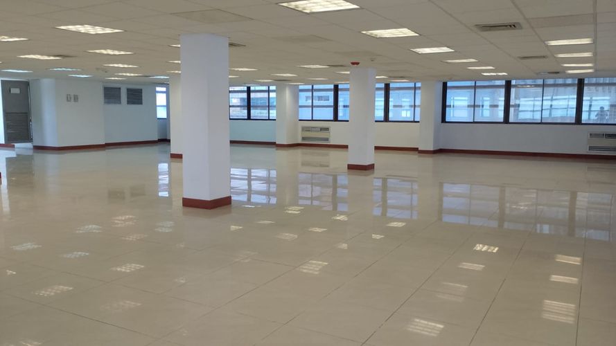 Oficina en arriendo en San Pedro, Cali, 343 m² · foto 6 de 17