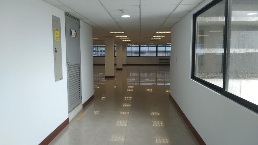 Oficina en arriendo en San Pedro, Cali, 343 m² · foto 9 de 17