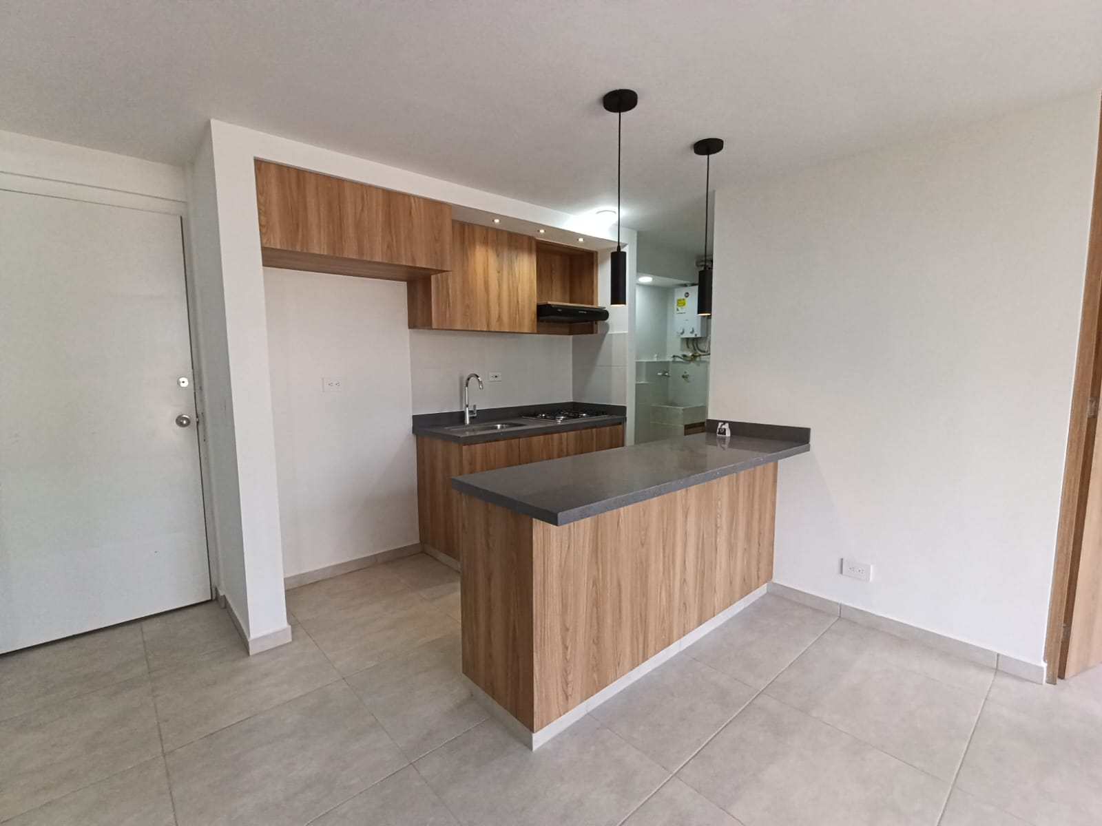 Apartamento en arriendo en Centro, Rionegro · foto 2 de 11
