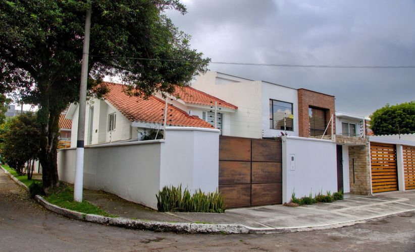 Casa de 3 alcobas en venta en Puente Largo, Bogotá, 280 m² · foto 2 de 24