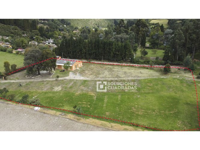 Bodega en arriendo en Hatogrande, Sopó, 411 m² · foto 2 de 4