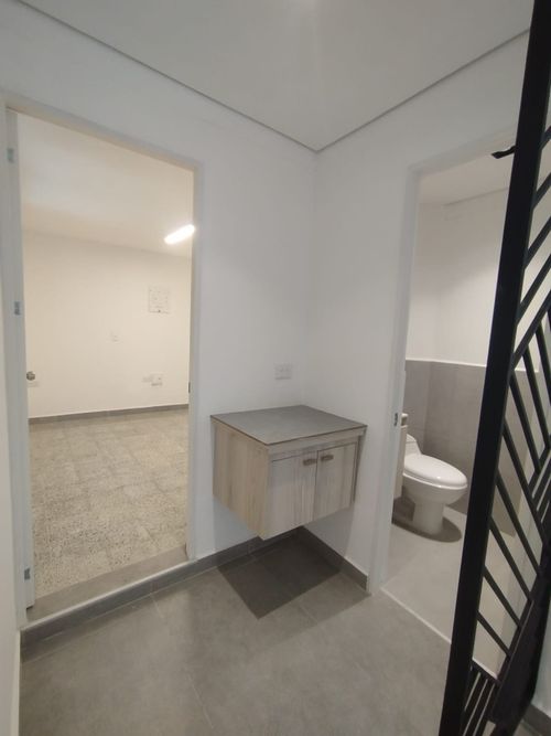 Oficina en arriendo en Suramericana, Medellín, 28 m² · foto 5 de 7