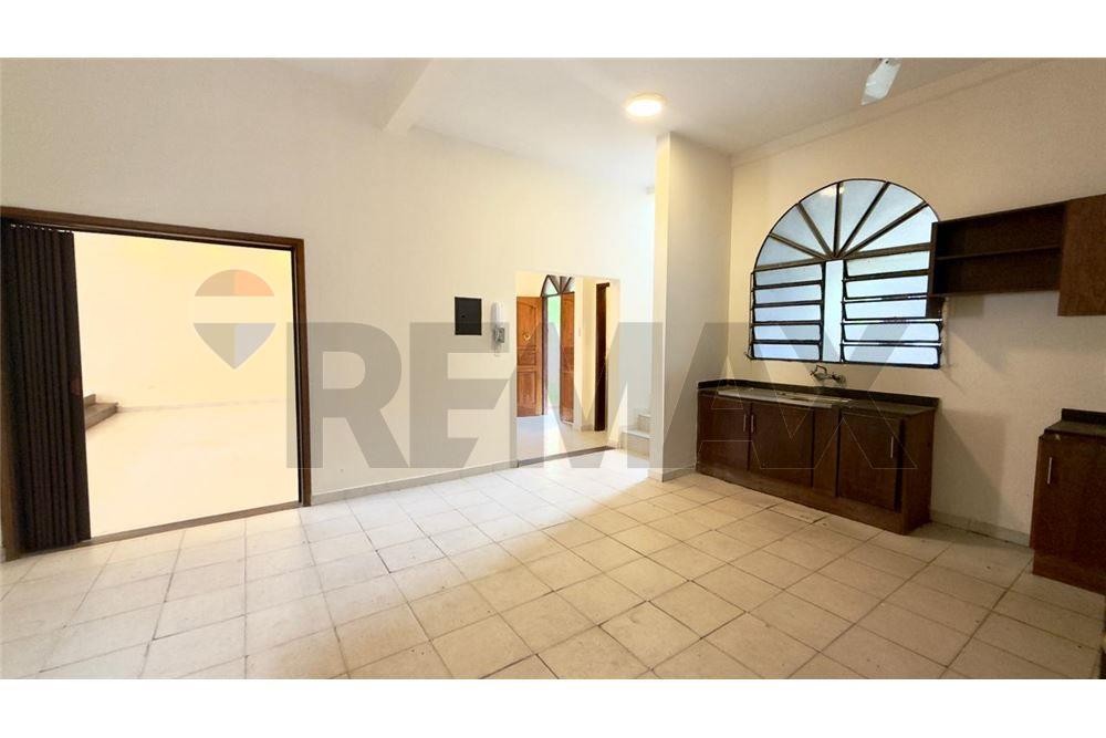 VENDO HERMOSA Y AMPLIA CASA EN LAMBARE — foto 3