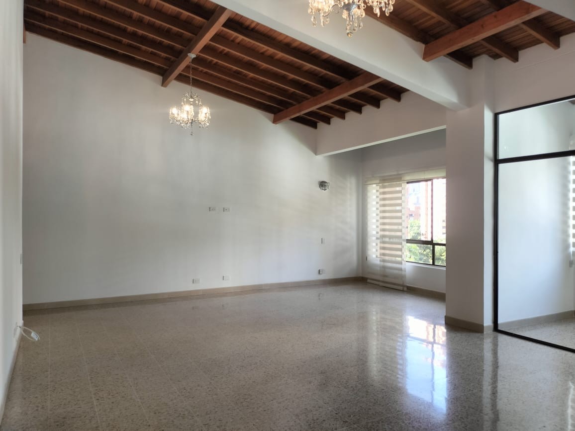 Apartamento en arriendo en El Poblado, Medellín · foto 4 de 19